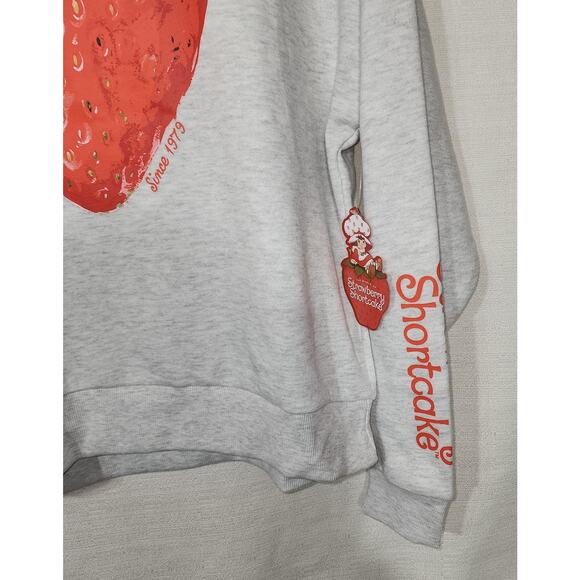Strawberry shortcake strawberry sweatshirt women's size small - Picture 4 of 9